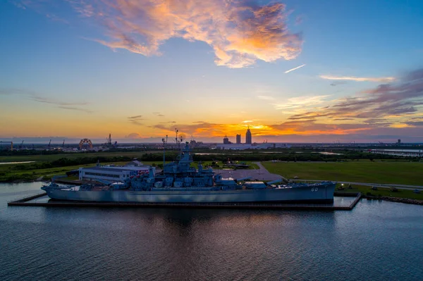 Πολεμικό Πλοίο Uss Alabama Ηλιοβασίλεμα — Φωτογραφία Αρχείου