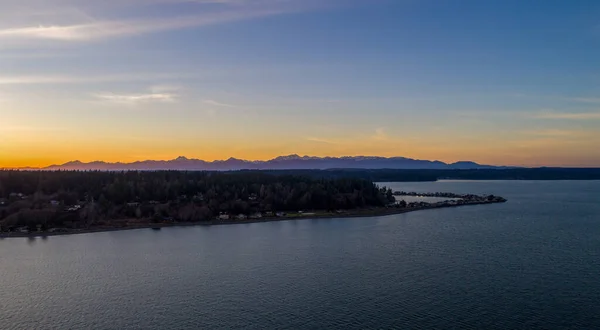 Puget Sound Mount Rainier Seattle Washington Skyline Sunset Bainbridge Island — 스톡 사진