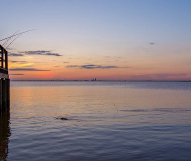 Mayıs 'ta Alabama Körfezi' nde Mobil Körfez Günbatımı 