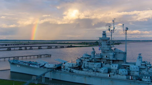 Arcobaleno Sulla Nave Battaglia Uss Alabama Tramonto Nel Giugno Del — Foto Stock