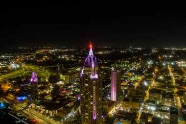 Mobil şehir merkezi, Alabama Rıhtımı Geceleri gökyüzü 