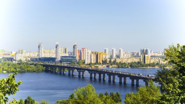 Kiev, Dnieper Nehri ve kent Ukraine.Banks görünümünü.