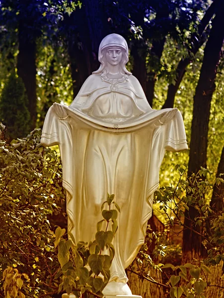 Estátua de Madonna — Fotografia de Stock