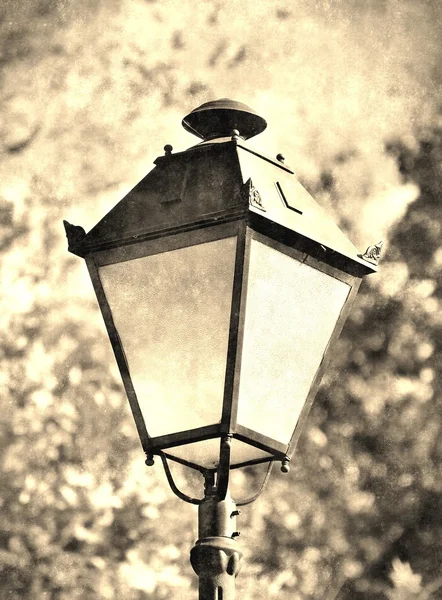 Antique street lamp in vintage style — Stock Photo, Image