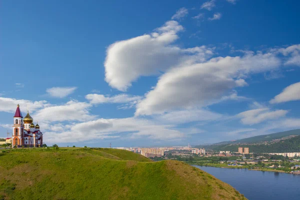 Majestic Summer Landscape Russian New Martyrs Confessors Church Krasnoyarsk Orthodox — Stock Photo, Image