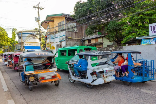 Puerto Princesa Isla Palawan Filipinas Septiembre 2018 Motocicletas Triciclo Carretera — Foto de Stock