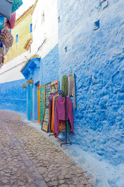 모로코 메시나의 거리에서 바지를 관광객들 — 스톡 사진