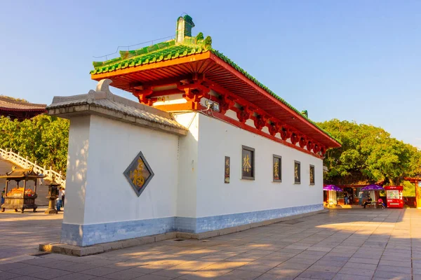 Sanya Isla Hainan China Enero 2020 Templo Blanco Budista Zona —  Fotos de Stock
