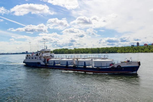 Krasnojarsk Russland Juni 2021 Massenhaftes Einstöckiges Eindecker Motorschiff Mit Abnehmbaren — Stockfoto