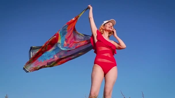 Beautiful Cheerful Blonde Woman Holding Scarf Beach Middle Aged Woman — Stock Video