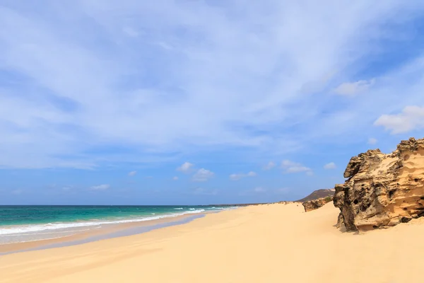 Krásný pohled na pláž a moře, Boavista, Cape Verde — Stock fotografie