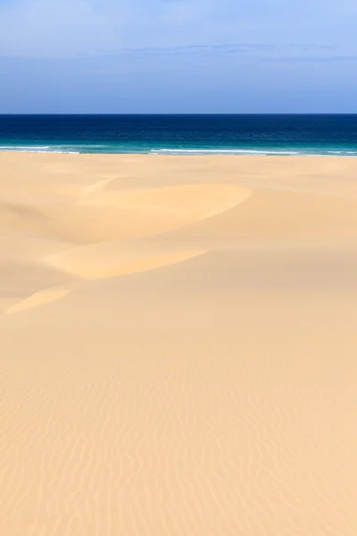 Dunes and beach in Boavista, Cape Verde — Stock Photo, Image