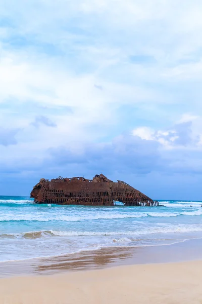 Катамаран на побережье Боа Виста в Кабо-Верде Лицензионные Стоковые Изображения