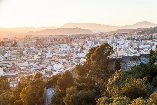 Veduta aerea di Malaga durante il tramonto — Foto Stock
