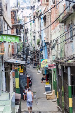 Favela Rocinha sokakta