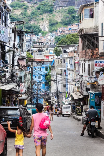 Calle en favela Rocinha — Foto de Stock