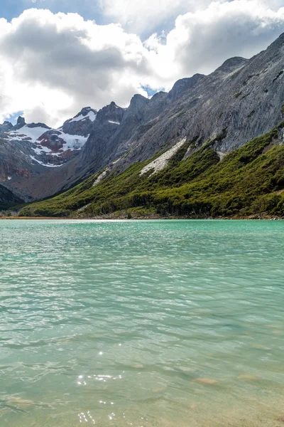 Laguna Esmeralda op Tierra del Fuego island — Stockfoto