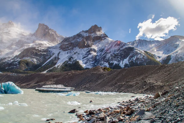 Jezioro Laguna de Torre — Zdjęcie stockowe