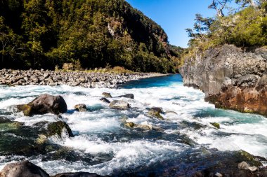 Rapids adlı Saltos del Petrohue şelaleler