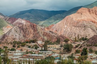 Cerro del los Colores Siete hill