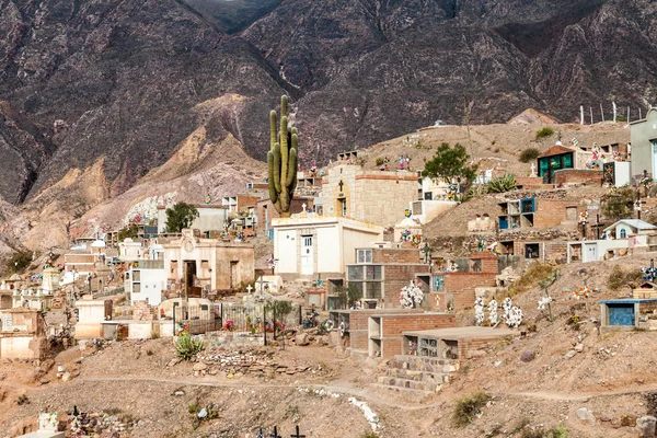 Cimitero nel villaggio Maimara — Foto Stock