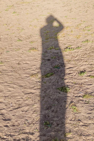 Longue ombre d'une personne — Photo