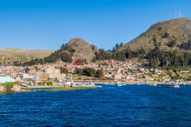 Copacabana kasaba Titicaca gölü kıyısında