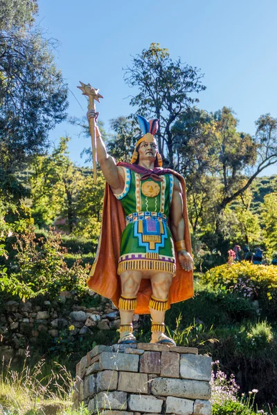 Statue d'Inca dans le village de Yumani — Photo