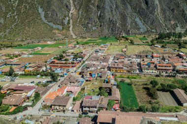 Ollantaytambo havadan görünümü