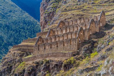 Pinkulluna kalıntıları Köyü Ollantaytambo yukarıda