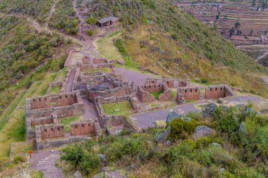 Pisac yakınındaki antik İnka'nın kalıntıları