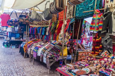 Pisac ünlü yerli pazarda