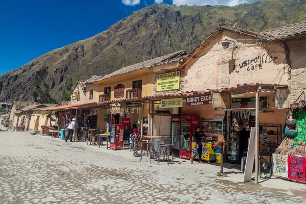 Tiendas de recuerdos en Ollantaytambo — Foto de Stock