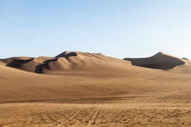 Kum tepeleri Peru