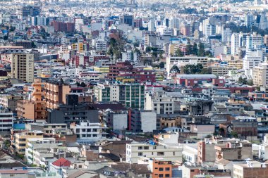 Quito havadan görünümü