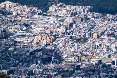 Quito havadan görünümü