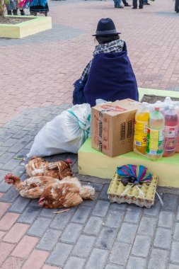 Cumartesi Pazar uzak bir köyde Zumbahua