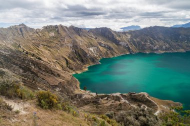 Laguna Quilotoa Ecudor içinde