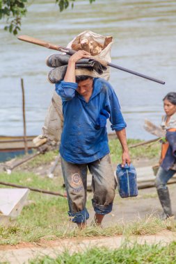  köylü ormandan döndürür