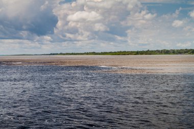 Amazon nehrinde suların Toplantı