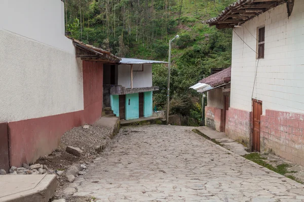 Strada in un villaggio Leymebamba — Foto Stock