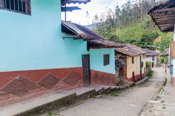 Strada in un villaggio Leymebamba — Foto Stock