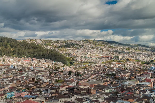 Vista aérea de Quito, Ecuador —  Fotos de Stock