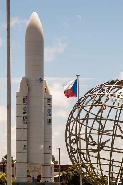 Modello di Ariane 5 razzo spaziale — Foto Stock