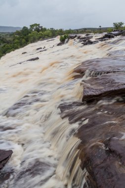 Canaima Lagoon şelaleler