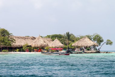 Plaj kulübe Mucura Adası'nda 
