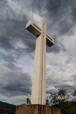 Çapraz bakan San Gil kasaba heybetli