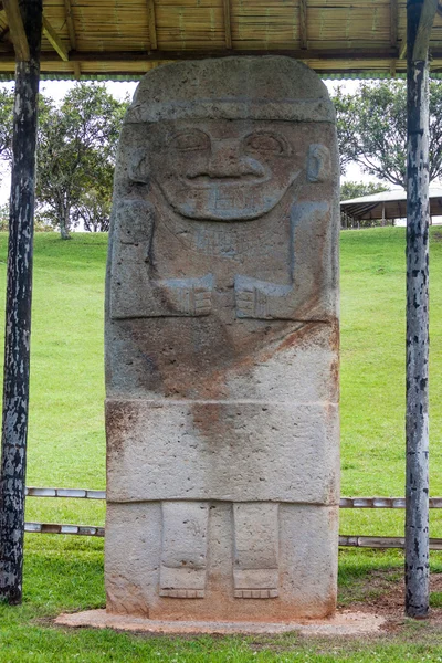 Alto de los Idolos arkeolojik sitesinde bulunan heykel — Stok fotoğraf