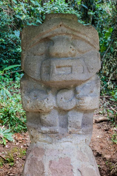 San Agustin arkeolojik Park antik heykel — Stok fotoğraf