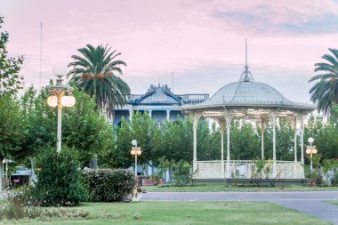 Fray Bentos, Uruguay kasaba meydanında Park